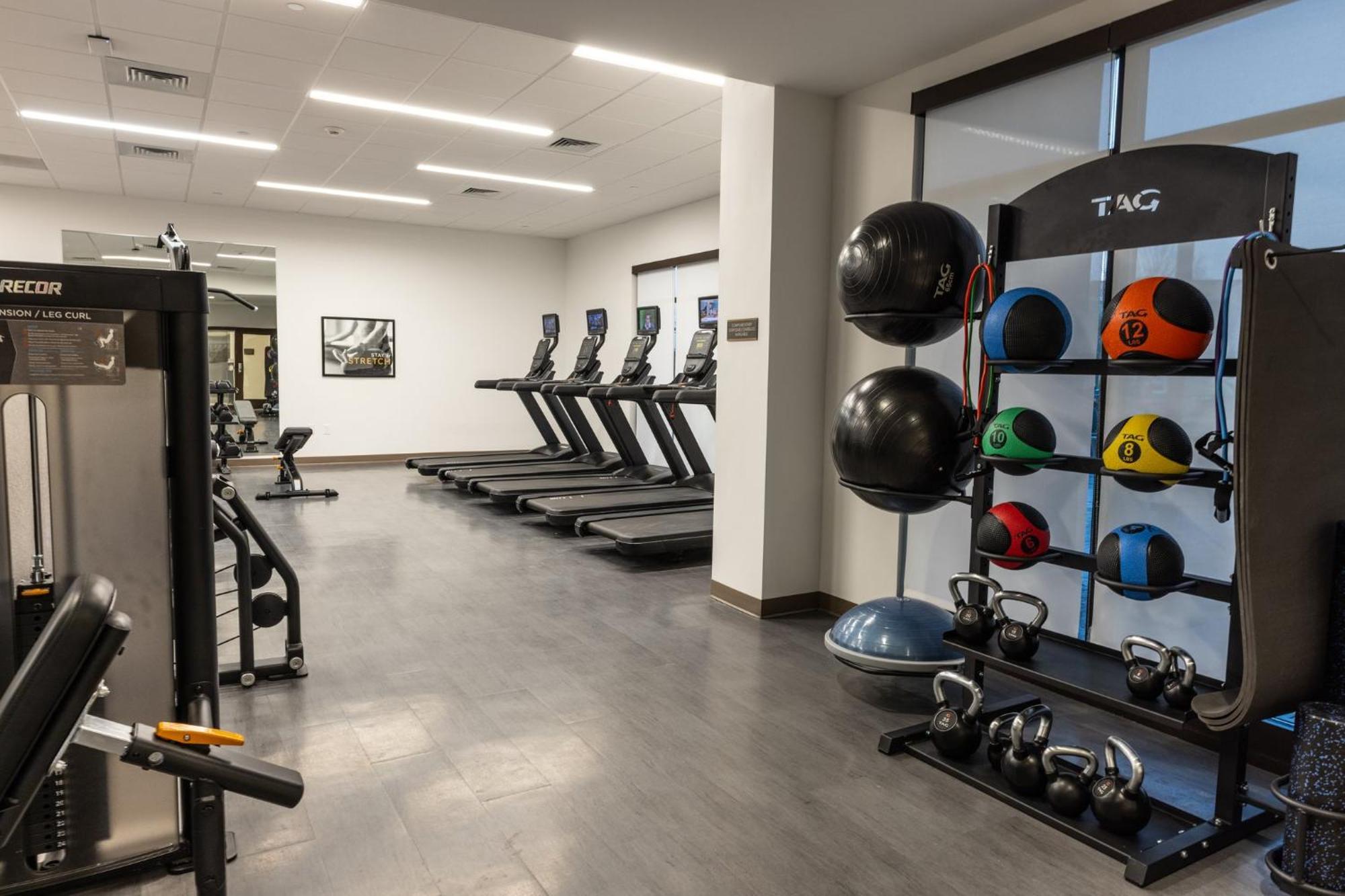 Staybridge Suites Greenville - Medical Center By Ihg エクステリア 写真